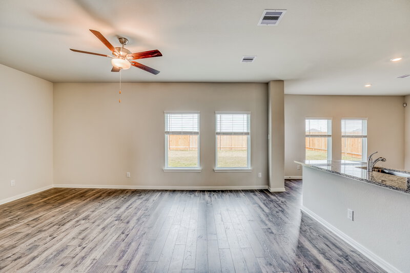 1,985/Mo, 400 Lynn Lotus Dr Katy, TX 77493 Living Room View