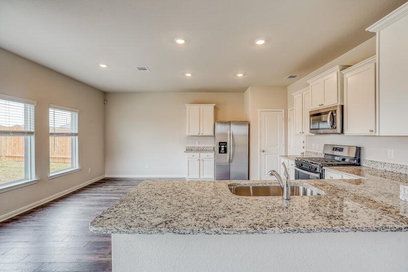 1,985/Mo, 400 Lynn Lotus Dr Katy, TX 77493 Kitchen View 2