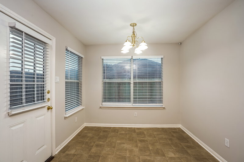 2,035/Mo, 3631 Liberty Square Trl Fresno, TX 77545 Dining Room View