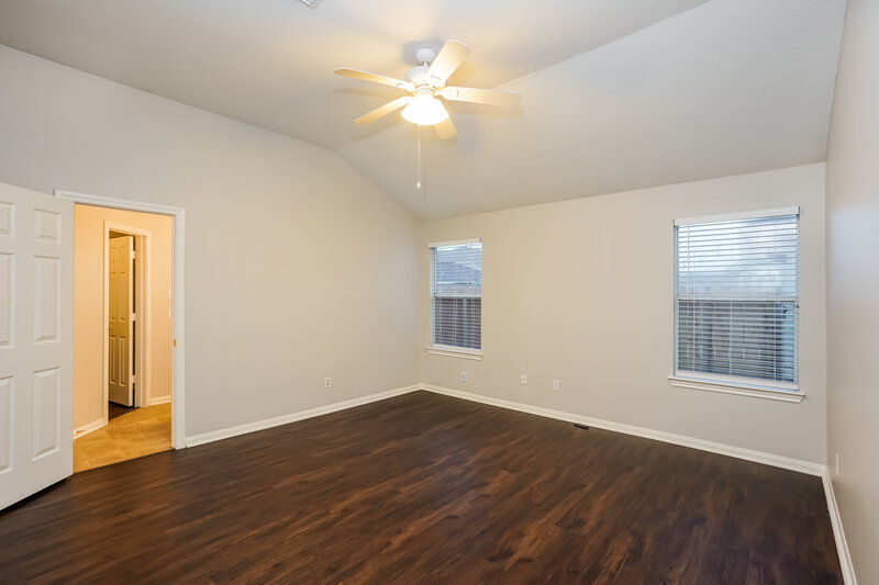 2,035/Mo, 3631 Liberty Square Trl Fresno, TX 77545 Main Bedroom View