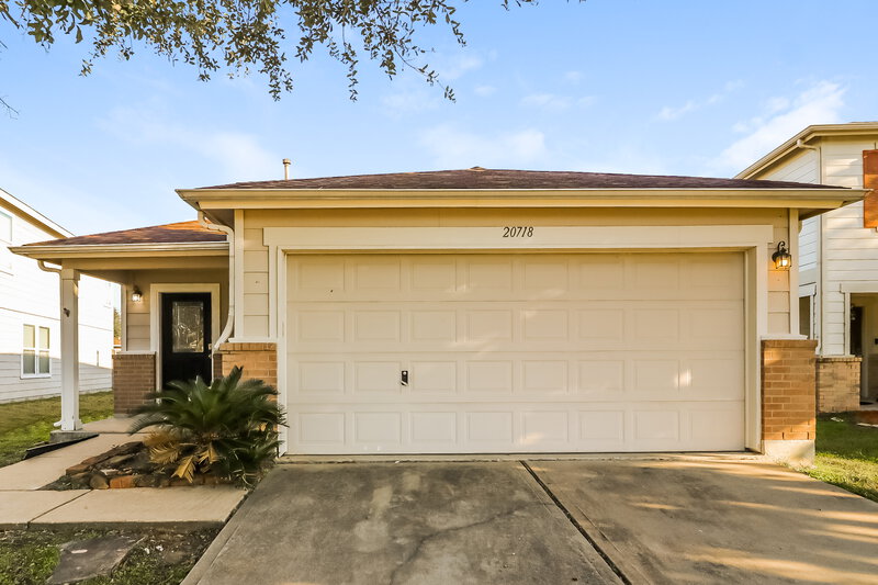 1,685/Mo, 20718 Cypress Crescent Ln Cypress, TX 77433 External View