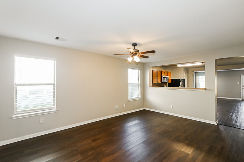 1,685/Mo, 20718 Cypress Crescent Ln Cypress, TX 77433 Living Room View 2