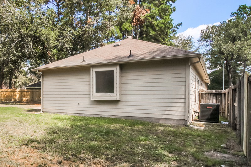 2,160/Mo, 25319 Laurel Green St Spring, TX 77373 Rear View 3