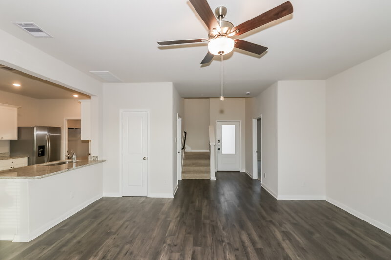 2,275/Mo, 441 Sunny Highlands Dr Katy, TX 77493 Living Room View 2