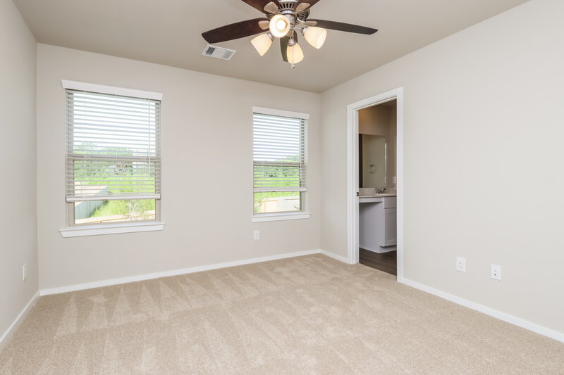 1,880/Mo, 530 Dalloway St Montgomery, TX 77316 Main Bedroom View