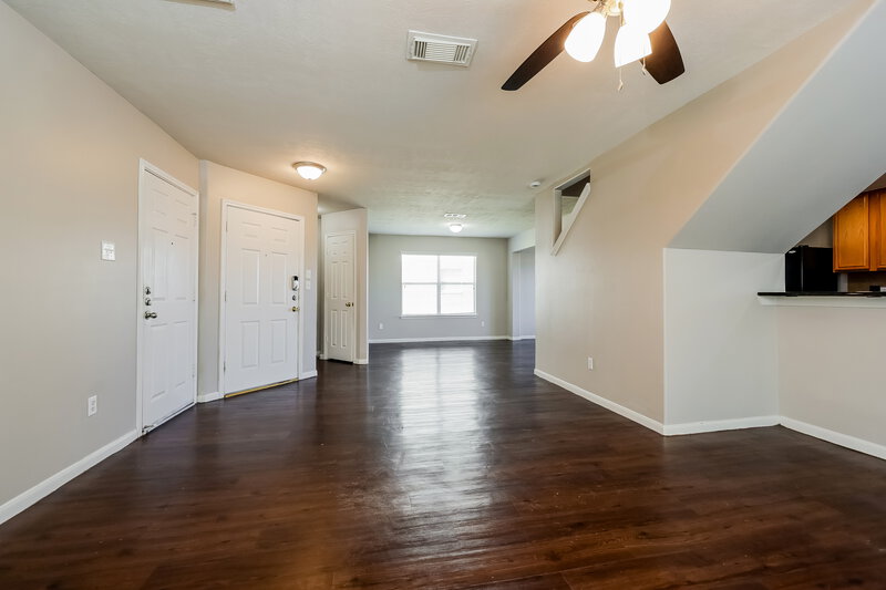 1,890/Mo, 25222 Barmby Dr Tomball, TX 77375 Living Room View 2
