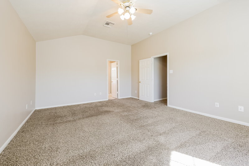 1,890/Mo, 25222 Barmby Dr Tomball, TX 77375 Main Bedroom View 2