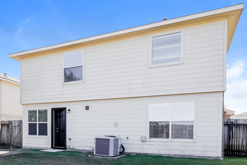 1,890/Mo, 25222 Barmby Dr Tomball, TX 77375 Rear View