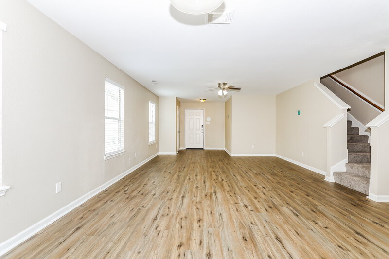 2,300/Mo, 11119 Wild Goose Dr Tomball, TX 77375 Living Room View