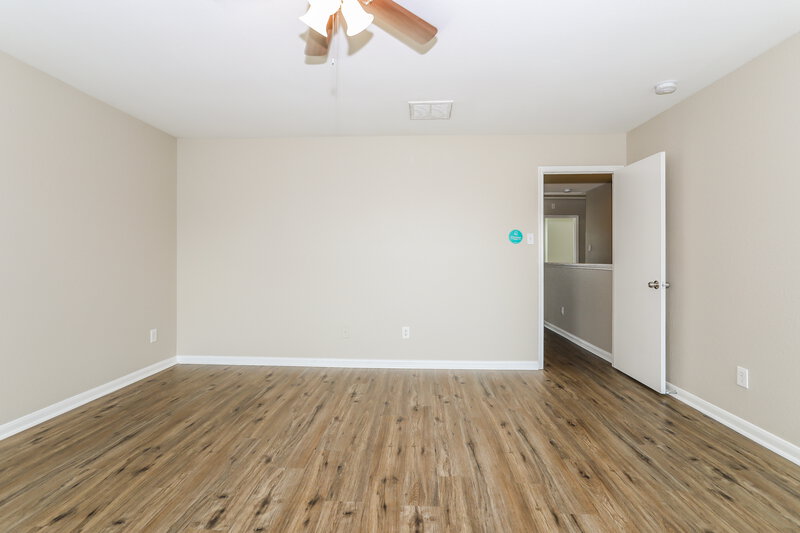 2,300/Mo, 11119 Wild Goose Dr Tomball, TX 77375 Main Bedroom View 2