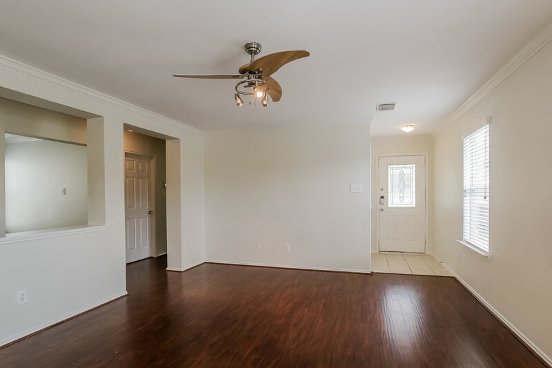 1,715/Mo, 22907 Twisting Maple Ct Spring, TX 77373 Living Room View 2