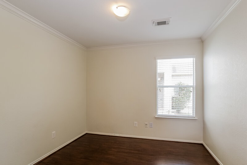 1,715/Mo, 22907 Twisting Maple Ct Spring, TX 77373 Sitting Room View