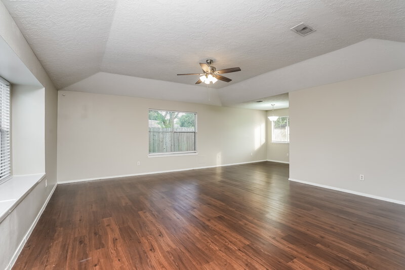 1,735/Mo, 21035 Rivershadows Ln Spring, TX 77388 Living Room View
