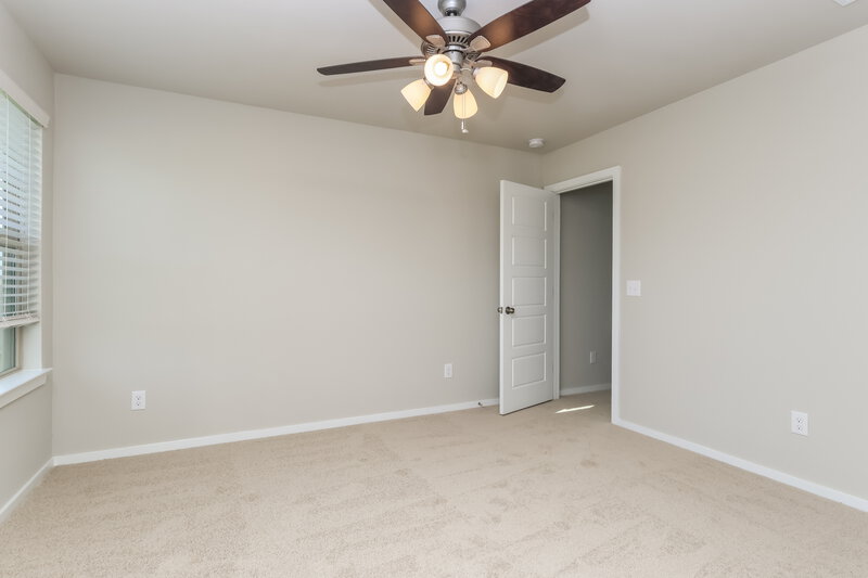 1,880/Mo, 624 Levine Ct Montgomery, TX 77316 Main Bedroom View 2