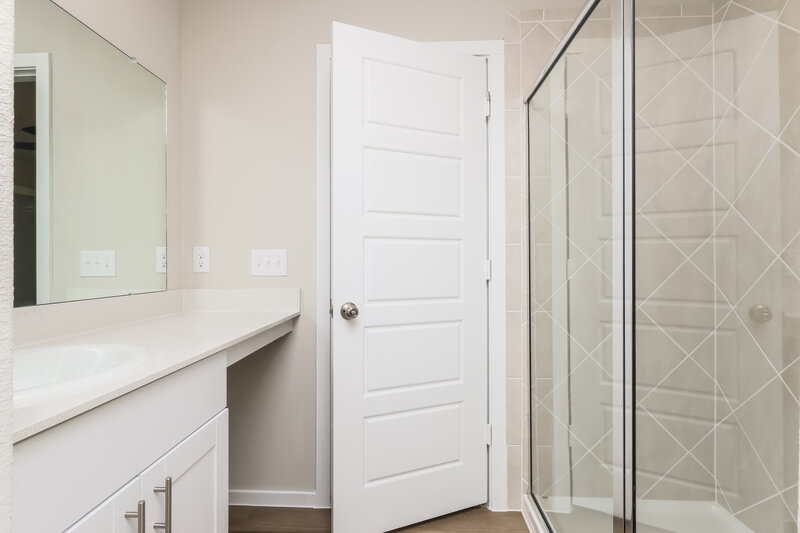 1,880/Mo, 624 Levine Ct Montgomery, TX 77316 Main Bathroom View 2