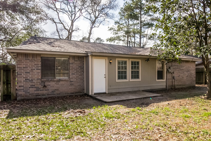 2,500/Mo, 4067 Sherwood St E Humble, TX 77339 Rear View