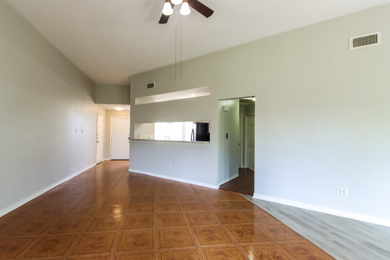 0/Mo, 5210 Kristen Ct Spring, TX 77373 Living Room View 2