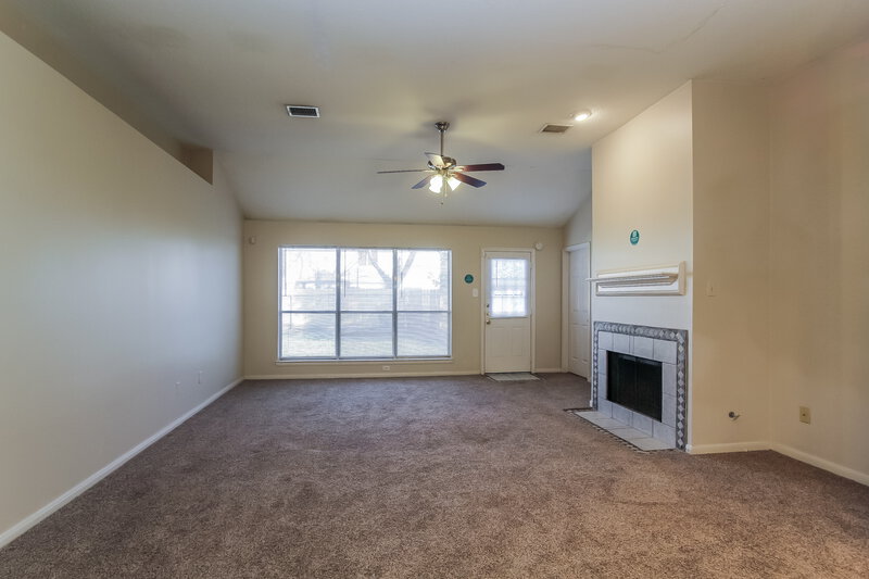 1,810/Mo, 31164 N Head Dr Spring, TX 77386 Living Room View