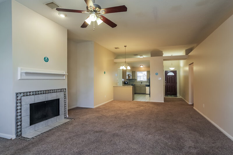 1,810/Mo, 31164 N Head Dr Spring, TX 77386 Living Room View 2