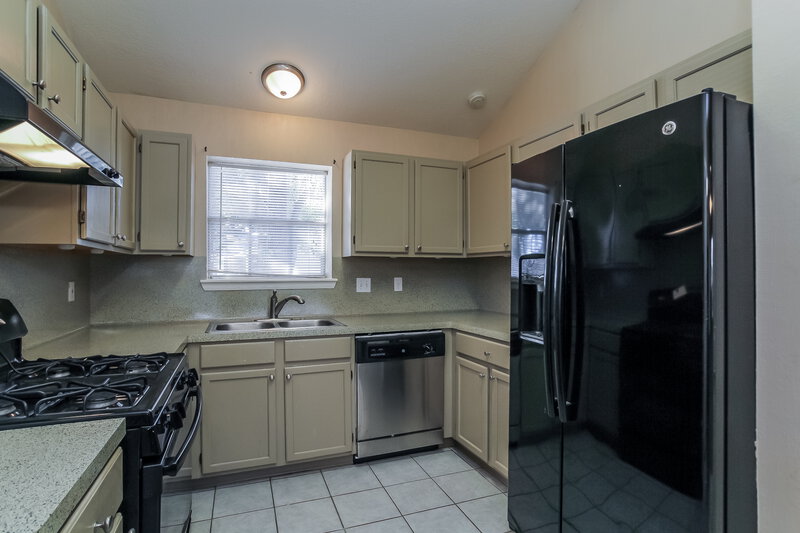 1,810/Mo, 31164 N Head Dr Spring, TX 77386 Kitchen View 2