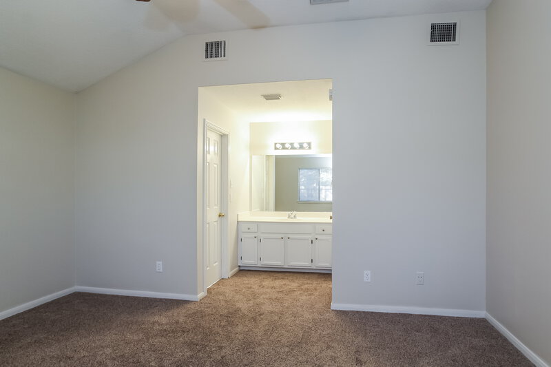 1,810/Mo, 31164 N Head Dr Spring, TX 77386 Main Bedroom View