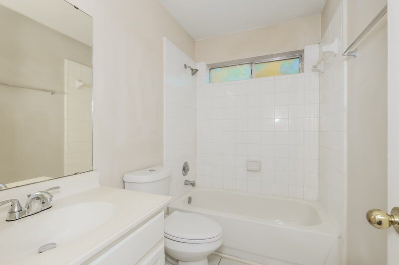 1,845/Mo, 31164 N Head Dr Spring, TX 77386 Bathroom View