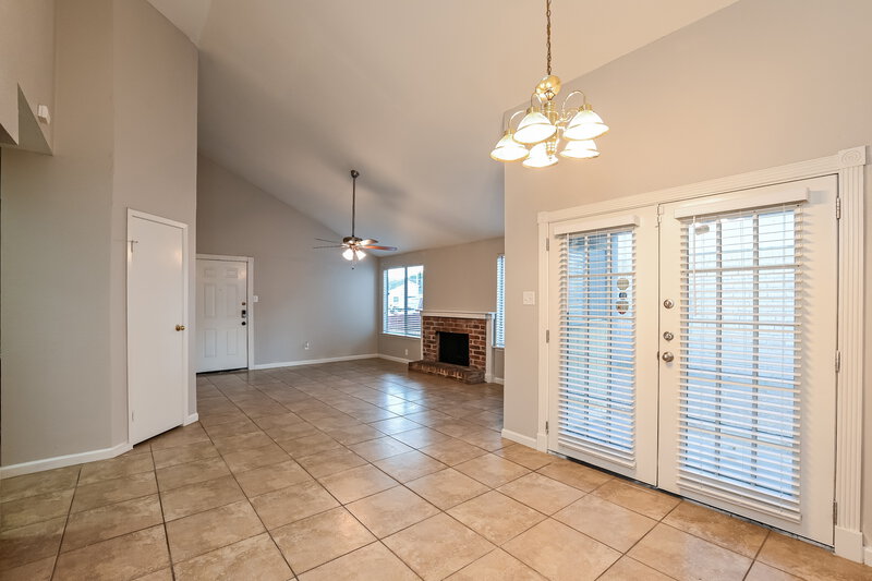1,800/Mo, 7515 Pepperbrook Dr Houston, TX 77041 Dining Room View