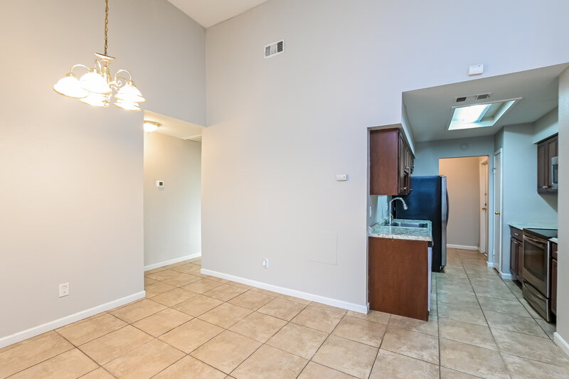 1,800/Mo, 7515 Pepperbrook Dr Houston, TX 77041 Dining Room View 2