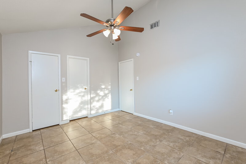 1,800/Mo, 7515 Pepperbrook Dr Houston, TX 77041 Main Bedroom View 2