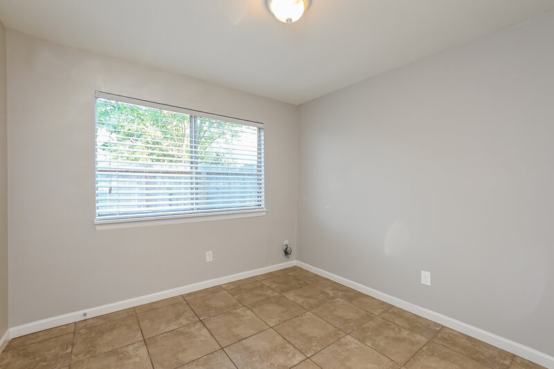 1,800/Mo, 7515 Pepperbrook Dr Houston, TX 77041 Bedroom View 4
