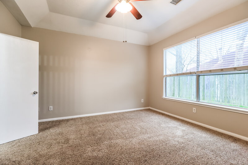 1,915/Mo, 19607 Cotton Creek Dr Tomball, TX 77375 Main Bedroom View