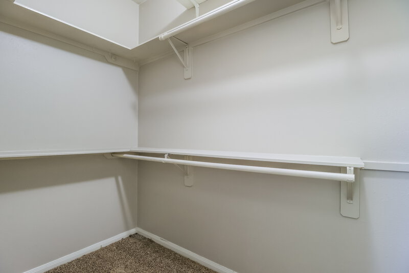 1,915/Mo, 19607 Cotton Creek Dr Tomball, TX 77375 Walk In Closet View