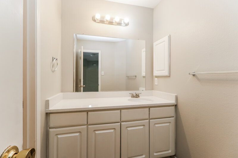 2,060/Mo, 24218 Bentgate Dr Spring, TX 77373 Bathroom View