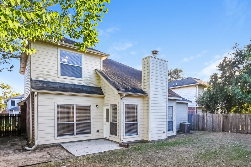 2,060/Mo, 13314 Chasworth Dr Houston, TX 77041 Rear View