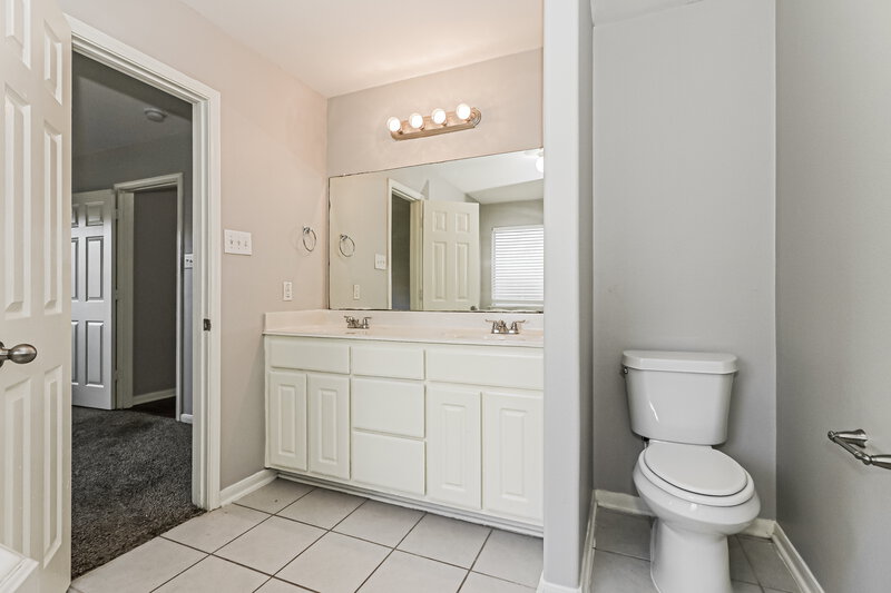 1,890/Mo, 7123 Northchase Ln Rosenberg, TX 77469 Main Bathroom View