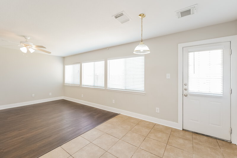 1,840/Mo, 19859 Hidden Shadow Ln Cypress, TX 77433 Breakfast Nook View