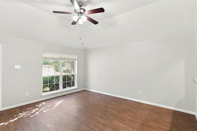 1,730/Mo, 19242 Hopeview Ct Katy, TX 77449 Living Room View