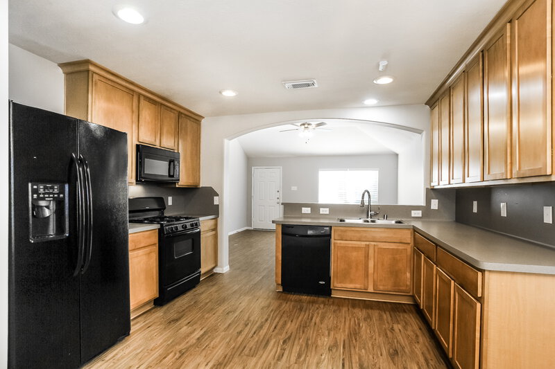 1,895/Mo, 19242 Hopeview Ct Katy, TX 77449 Kitchen View
