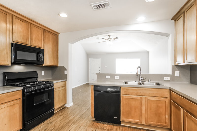 1,895/Mo, 19242 Hopeview Ct Katy, TX 77449 Kitchen View 2