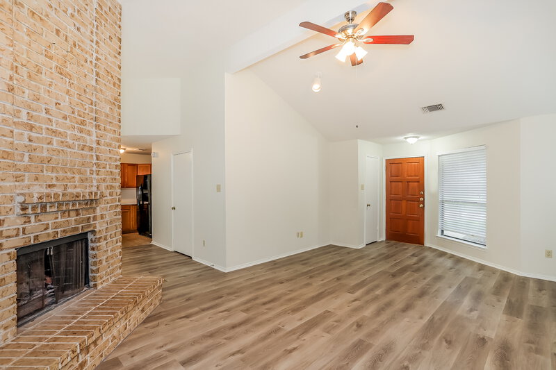 2,075/Mo, 1525 Miller Ave Katy, TX 77493 Living Room View