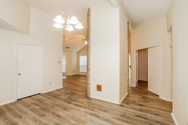 2,075/Mo, 1525 Miller Ave Katy, TX 77493 Dining Room View 2