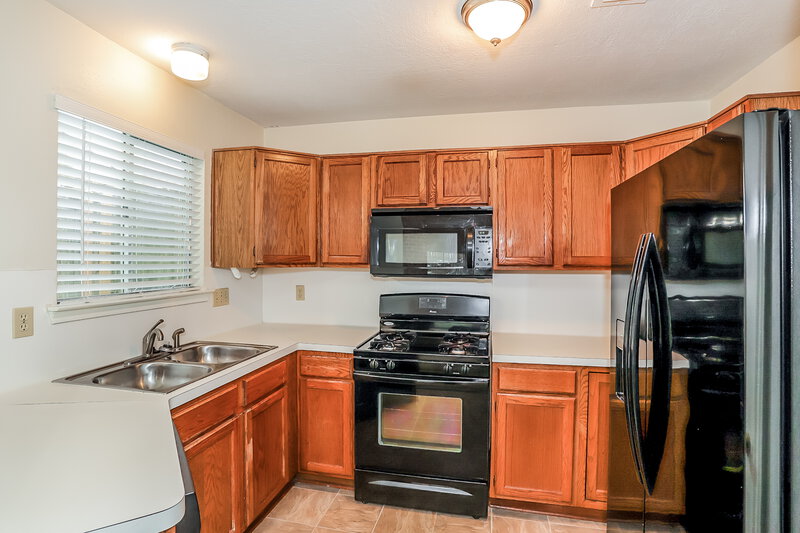 2,075/Mo, 1525 Miller Ave Katy, TX 77493 Kitchen View