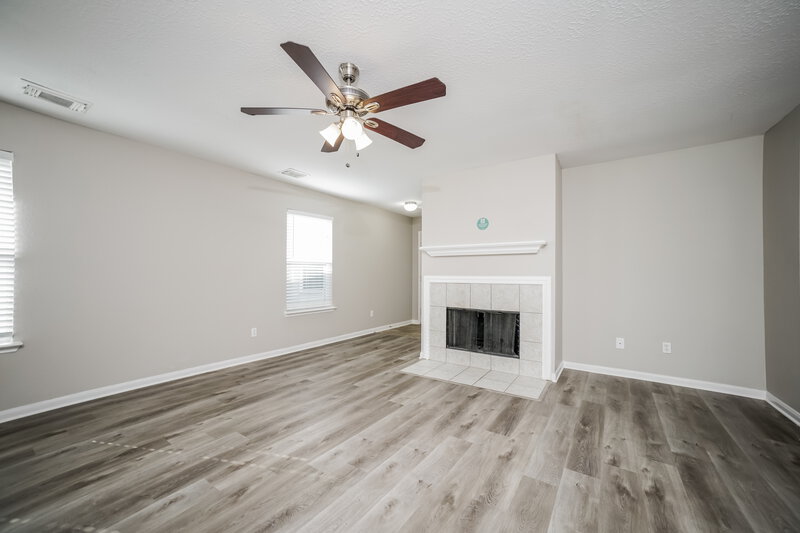 2,015/Mo, 3322 Legends Mill Dr Spring, TX 77386 Living Room View 3