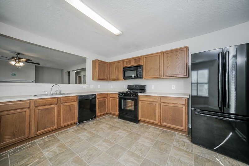 2,015/Mo, 3322 Legends Mill Dr Spring, TX 77386 Kitchen View 2