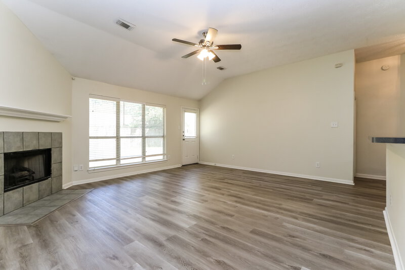 2,110/Mo, 26630 Cypresswood Dr Spring, TX 77373 Living Room View