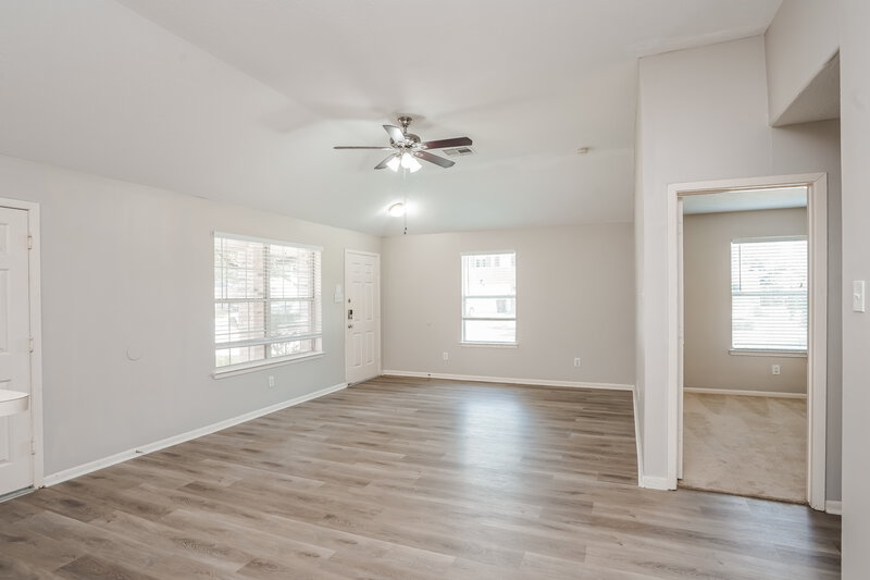 1,660/Mo, 19703 Byron Meadows Dr Katy, TX 77449 Living Room View