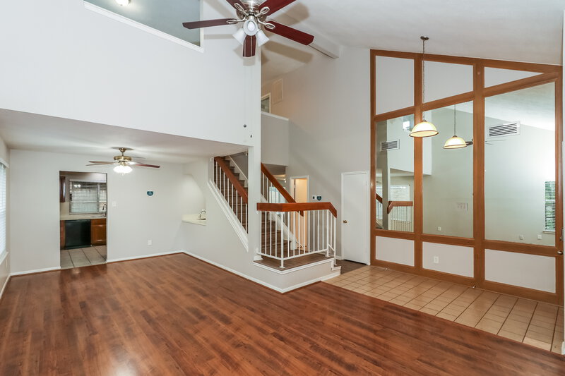1,920/Mo, 9758 Overmead Dr Houston, TX 77065 Living Room View 2