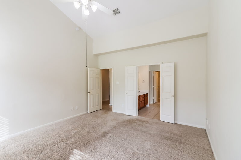 2,135/Mo, 10007 Barr Lake Dr Houston, TX 77095 Main Bedroom View 2
