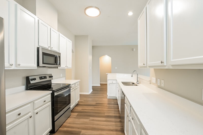 2,095/Mo, 3911 E Teal Estates Cir Fresno, TX 77545 Kitchen View 2