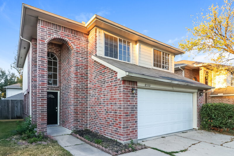 1,690/Mo, 8530 Wild Basin Dr Houston, TX 77088 Front View